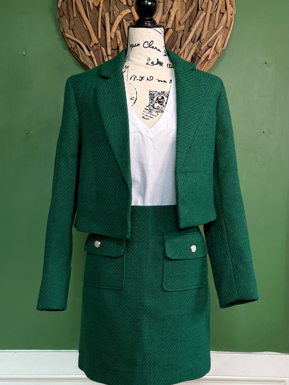 Cropped Emerald Green Tailored Women's Blazer by